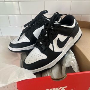 Nike Dunk Low Pandas NEW